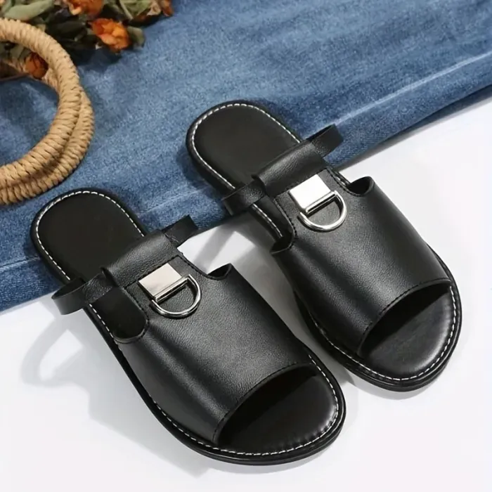 Sandales plates femme Maroc en cuir synthétique noir – Royale Women